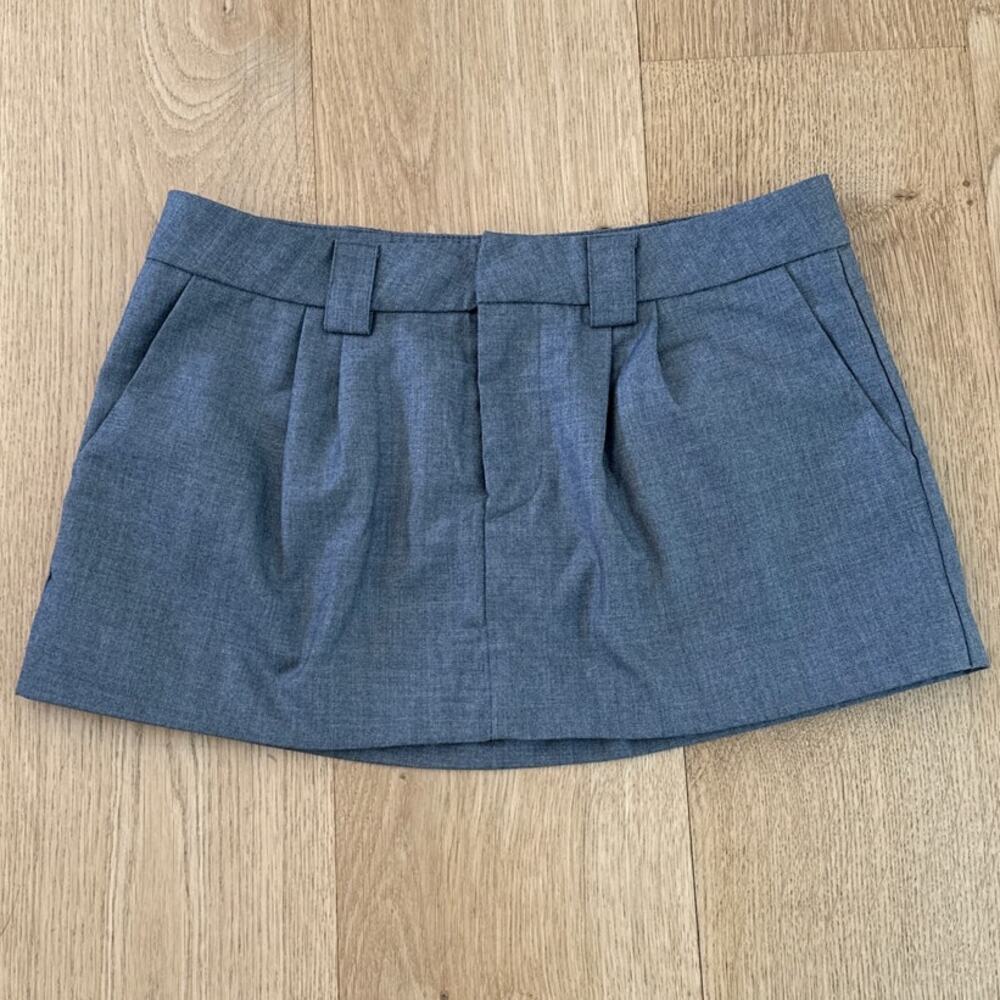 Superdown Mini Skirt Size XXS Gray